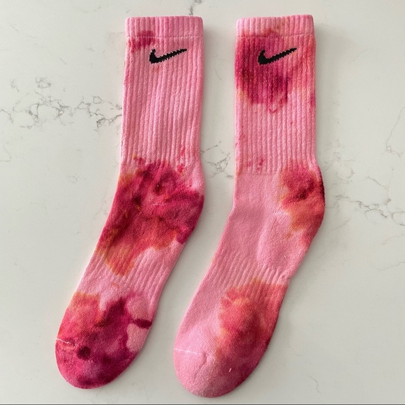 Nike Other - Nike Everyday Custom Tie Dye Crew Socks Red Pink Yellow Unisex Large